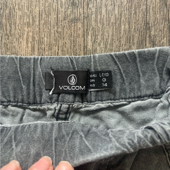 Volcom Women's Gray Cargo Shorts - Picture 2 of 5